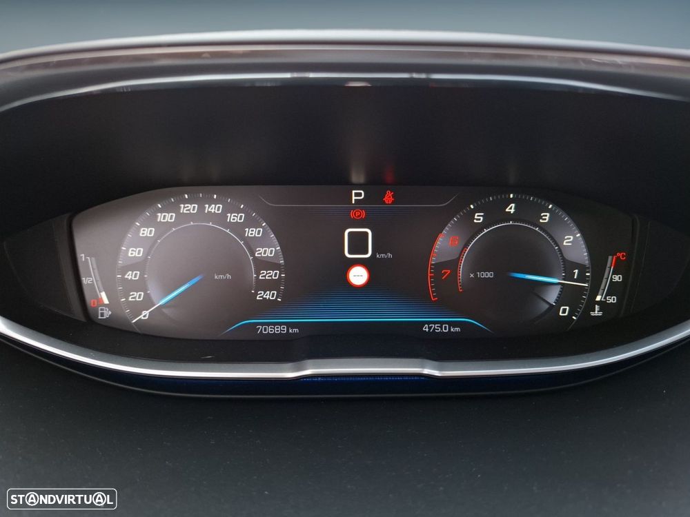 Peugeot 3008 1.2 PureTech Allure EAT8 - 18