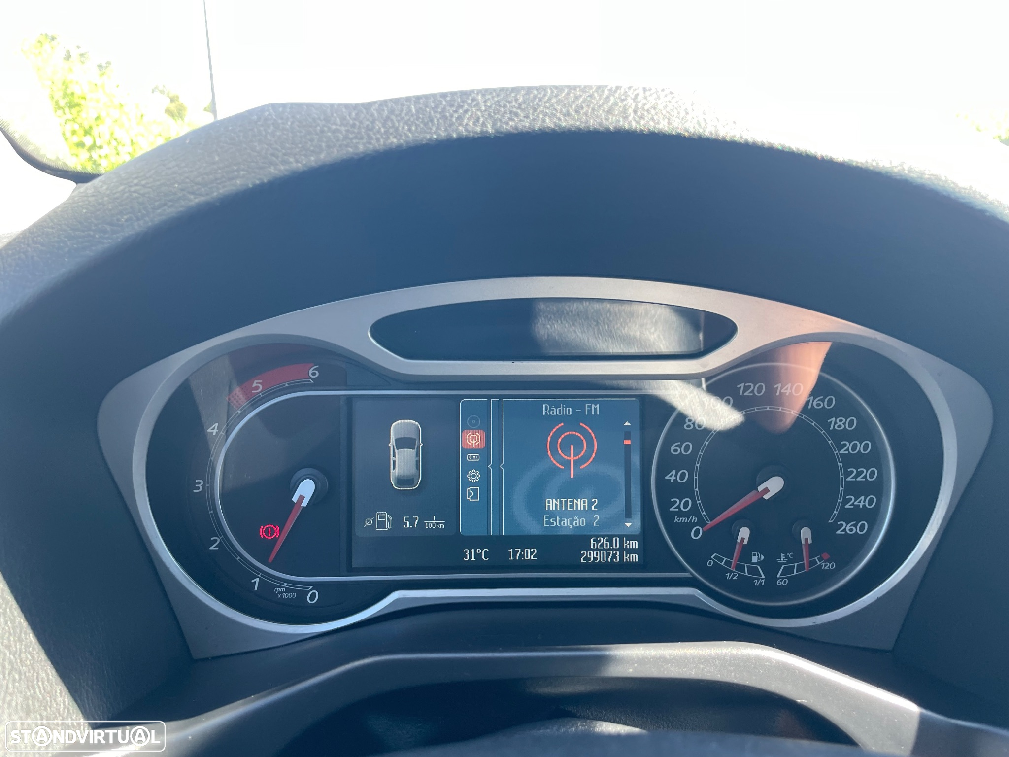 Ford Mondeo 1.8 TDCi Titanium - 9