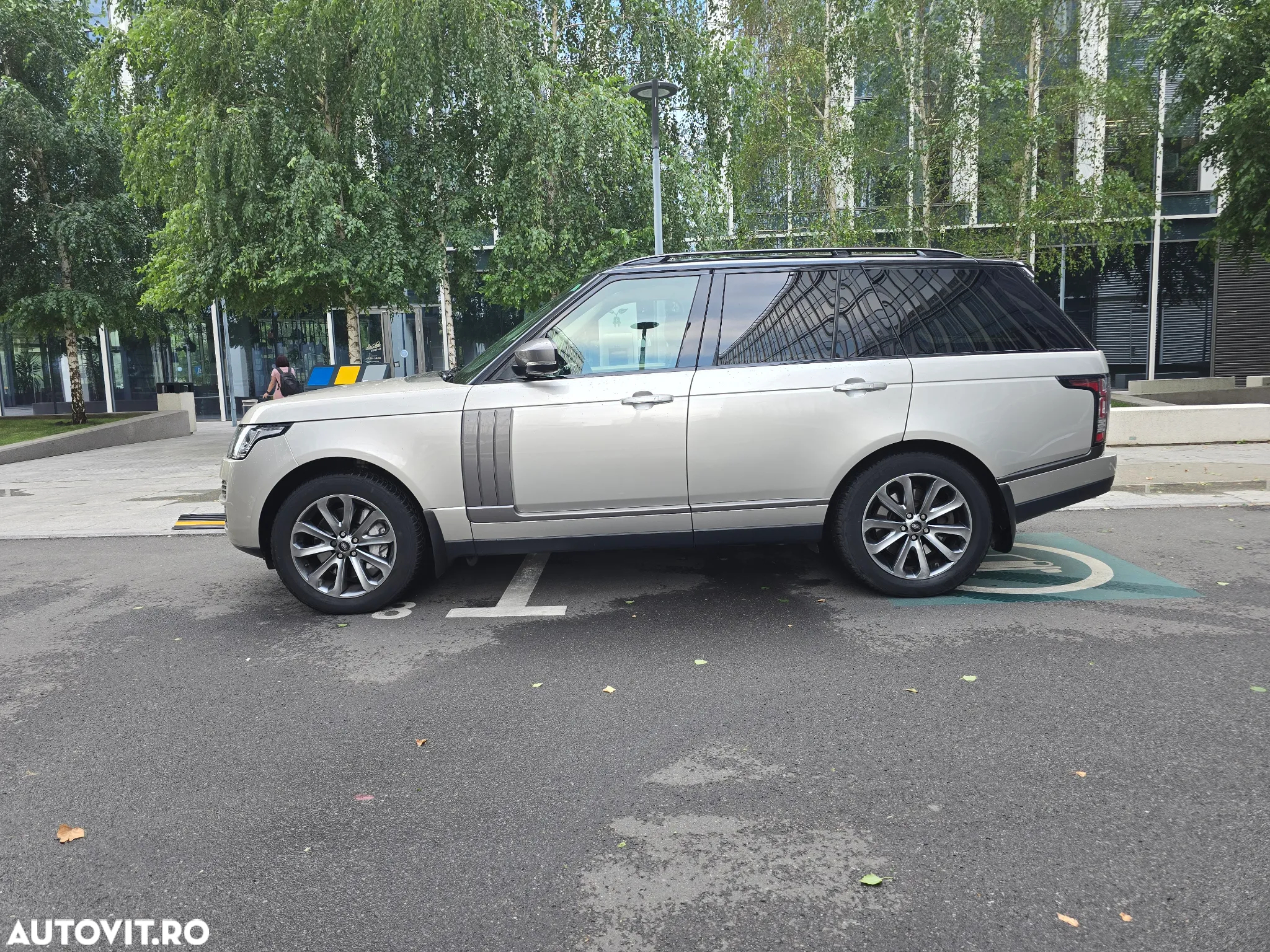 Land Rover Range Rover 4.4 I SDV8 Autobiography - 19