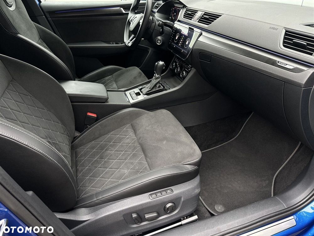Skoda Superb 2.0 TDI SCR 4x4 Sportline DSG - 8