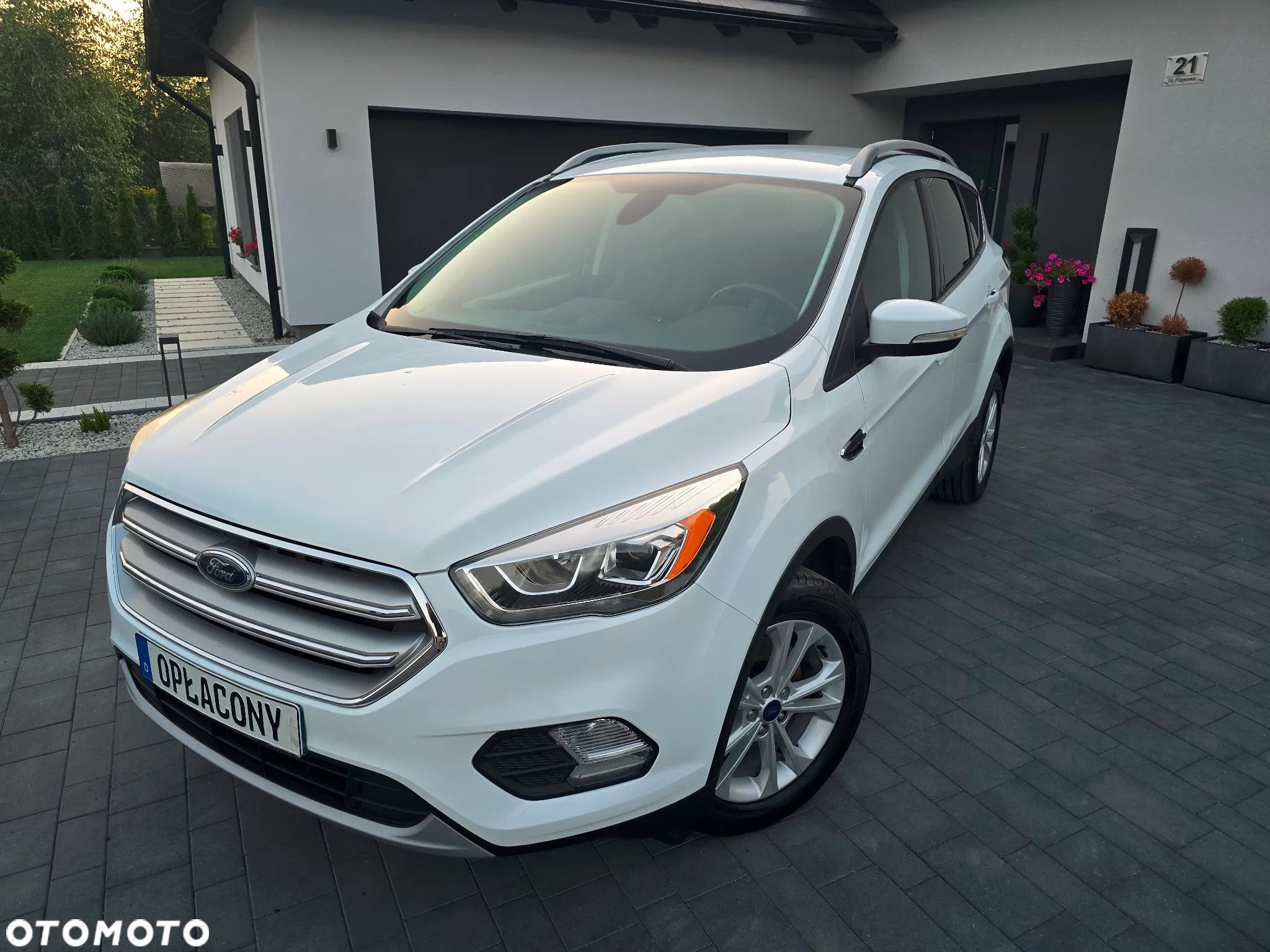Ford Kuga 2.0 TDCi FWD Titanium - 1
