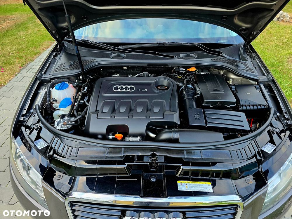 Audi A3 Sportback 2.0 TDI Ambiente - 28