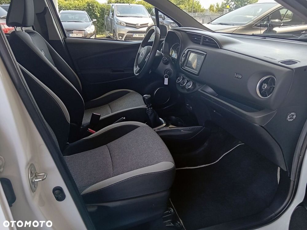 Toyota Yaris - 6