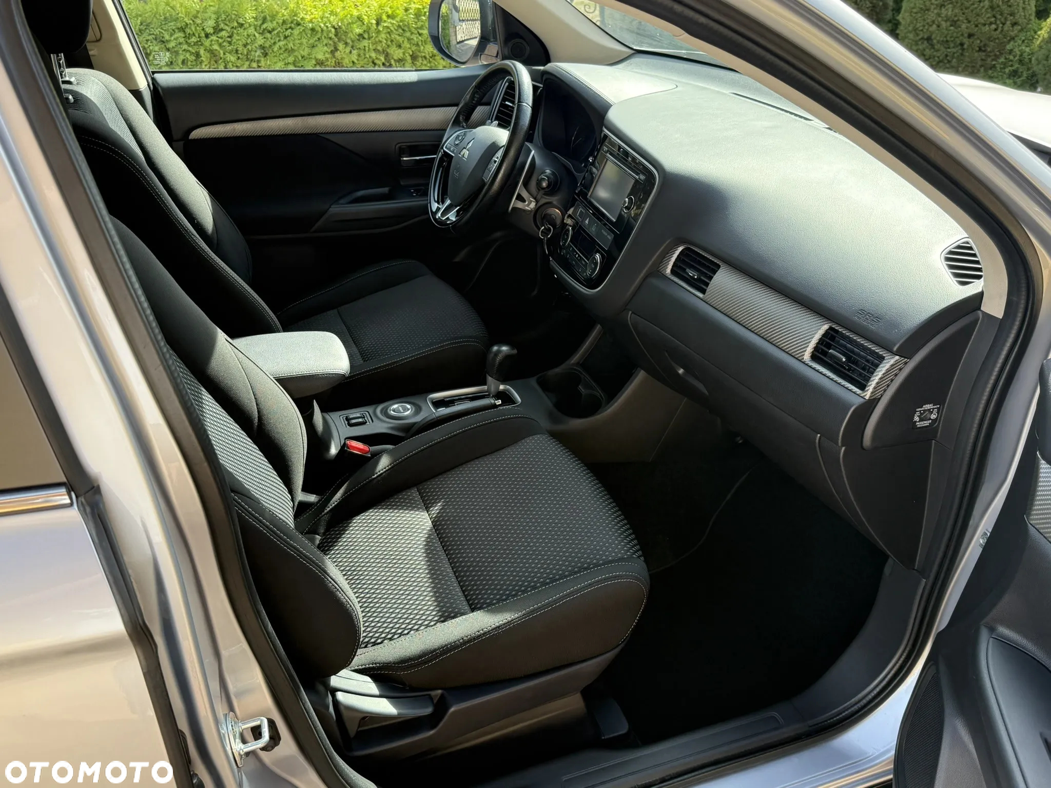 Mitsubishi Outlander 2.0 Intense 4WD CVT - 22