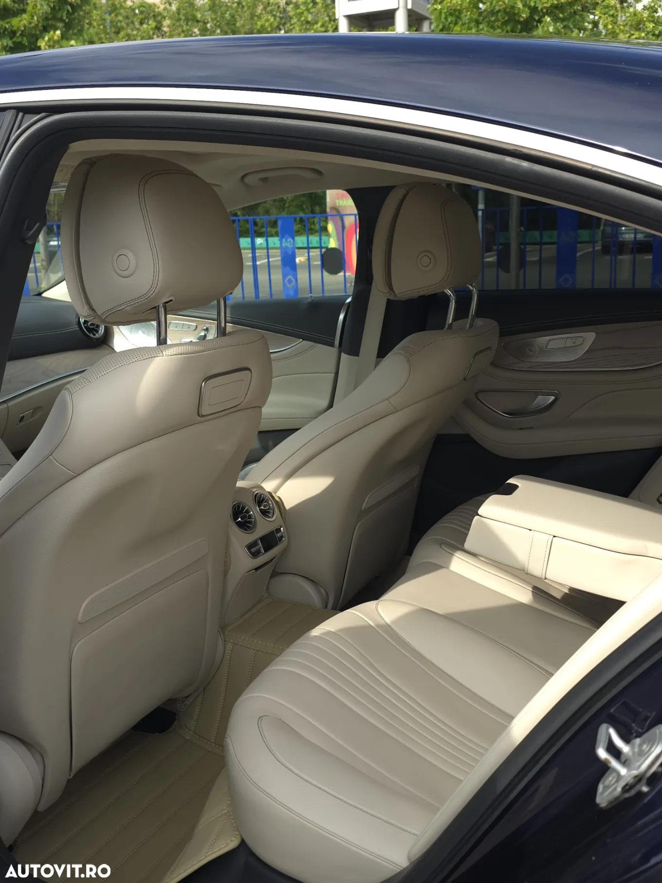 Mercedes-Benz CLS 450 4MATIC Aut - 22