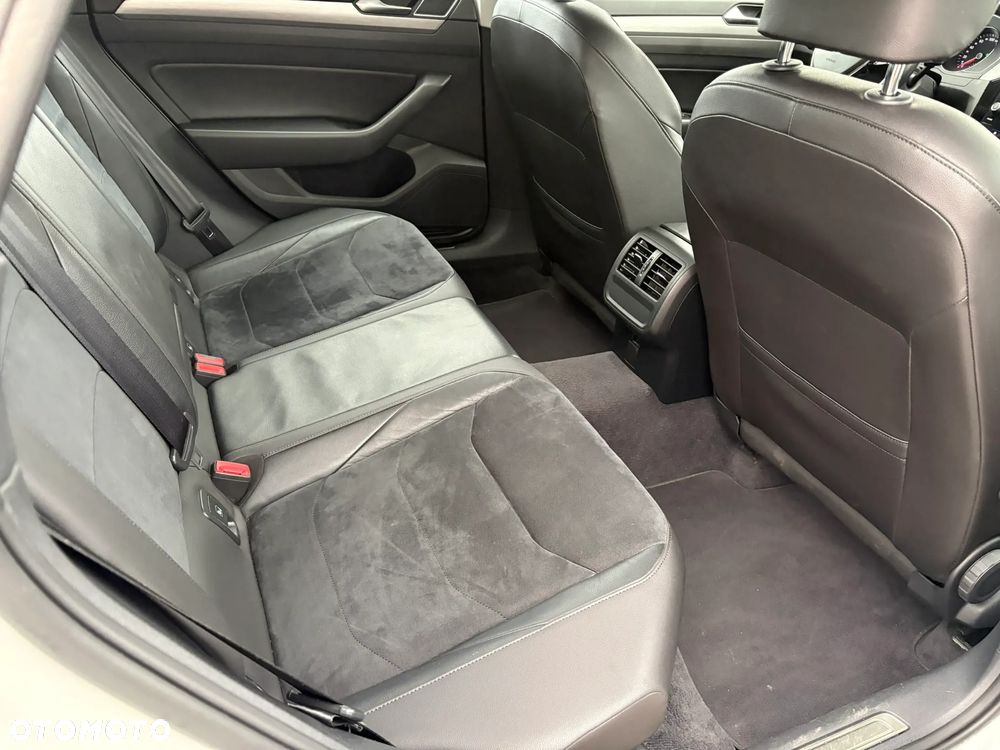 Volkswagen Arteon 2.0 TDI SCR Elegance DSG - 24