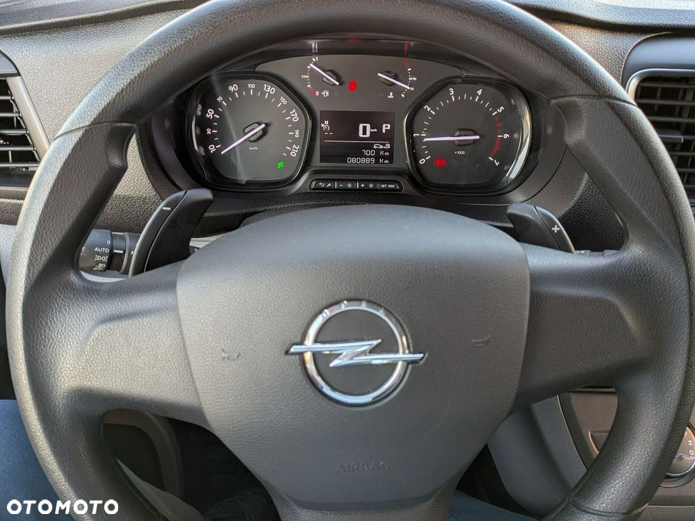 Opel Vivaro - 18