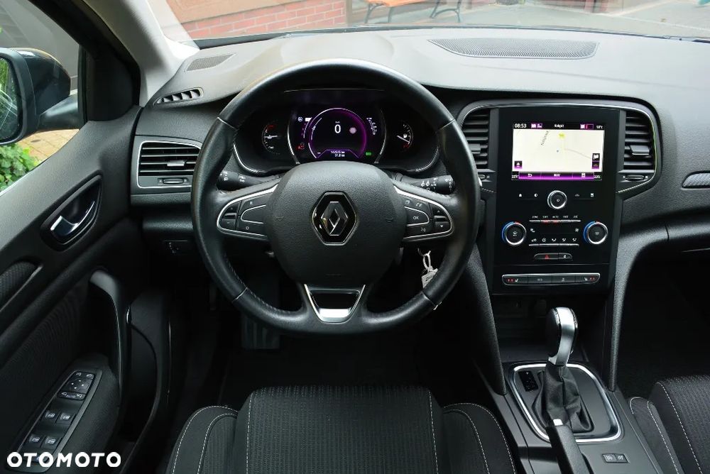Renault Megane ENERGY TCe 140 EDC BUSINESS - 9