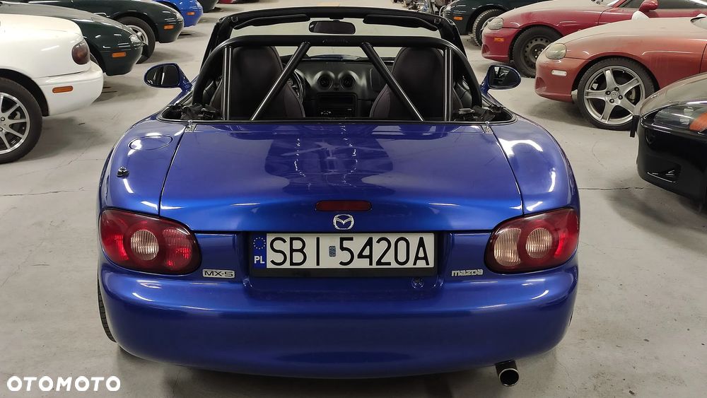 Mazda MX-5 1.9i 16V - 23