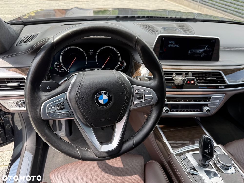 BMW Seria 7 750Ld xDrive - 21