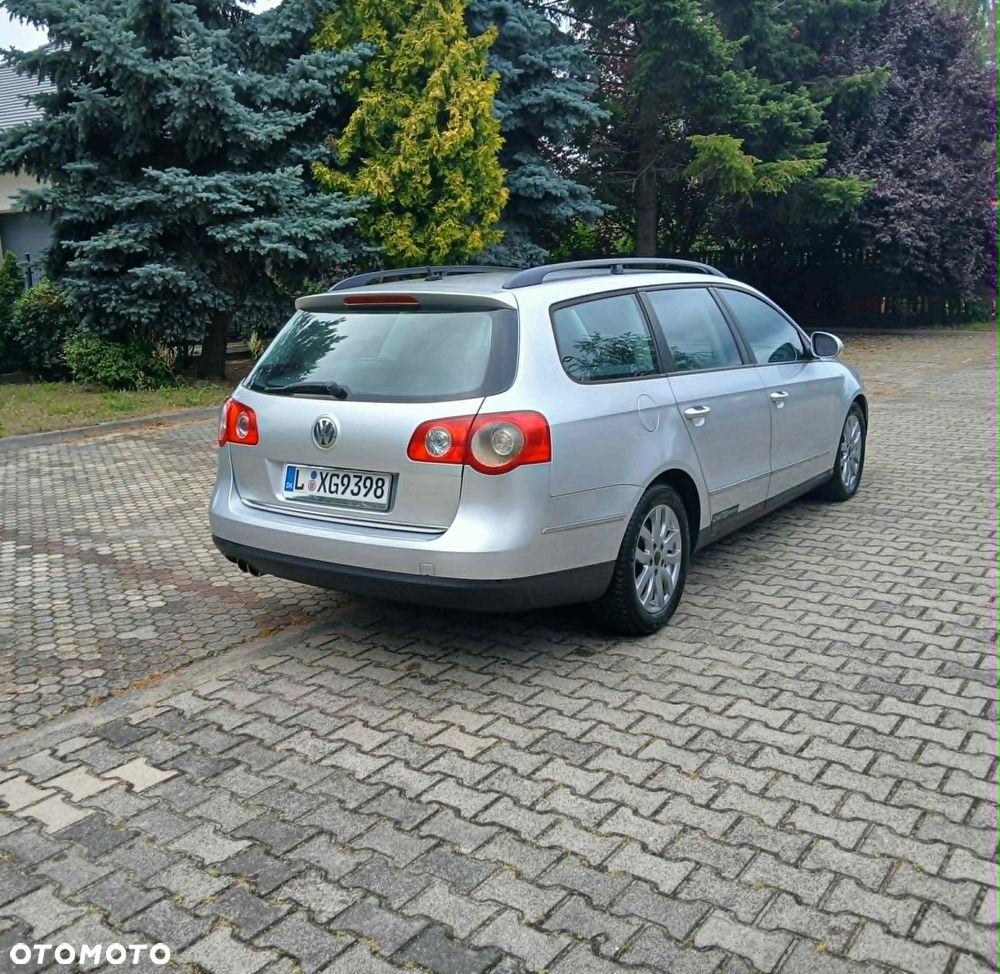 Volkswagen Passat - 6