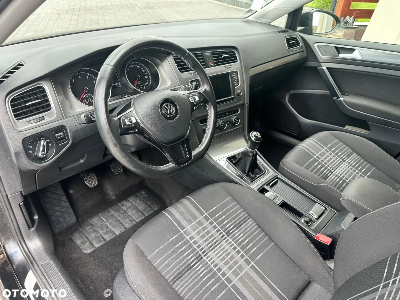 Volkswagen Golf 1.2 TSI BlueMotion Technology Lounge - 4