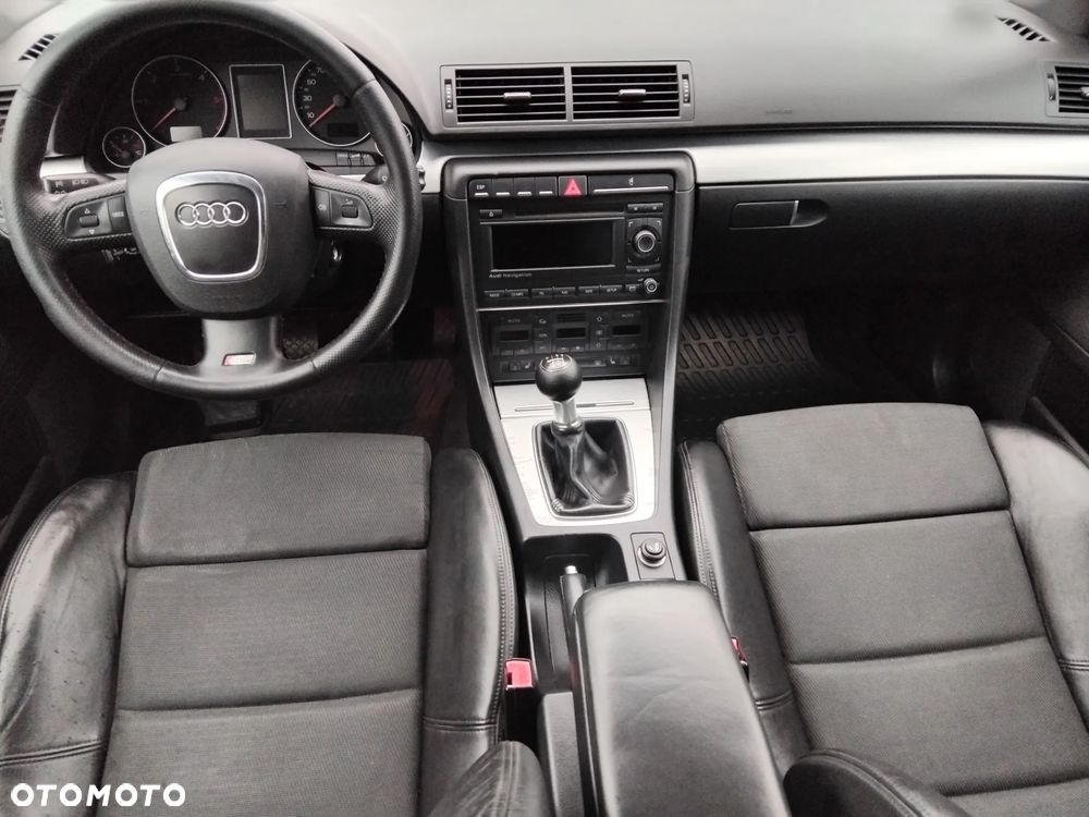 Audi A4 - 24