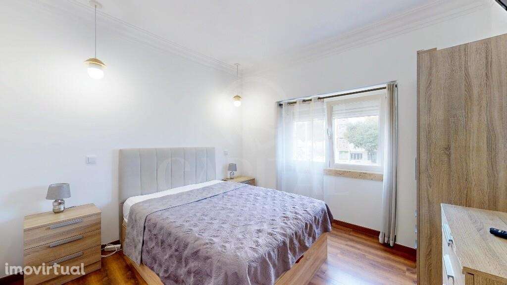 T2 Mobilado a 1 Minuto do Metro de Odivelas + Sótão Amplo - Grande imagem: 2/28