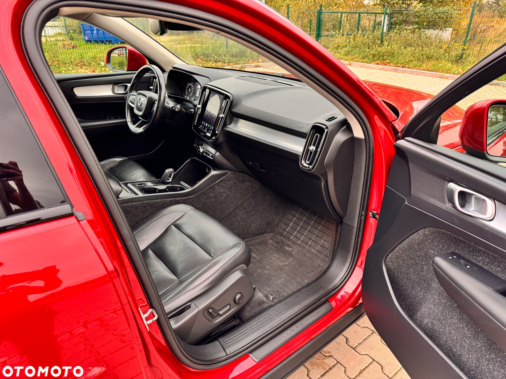 Volvo XC 40 T5 AWD Geartronic Momentum Pro - 17
