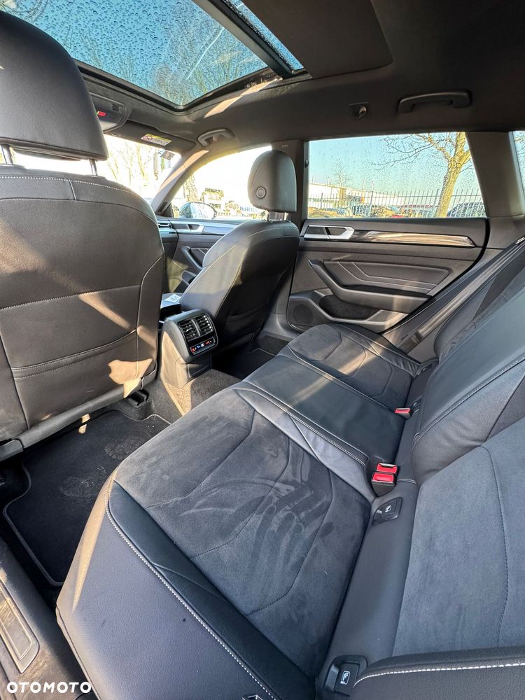Volkswagen Arteon 2.0 TDI SCR R-Line DSG - 13