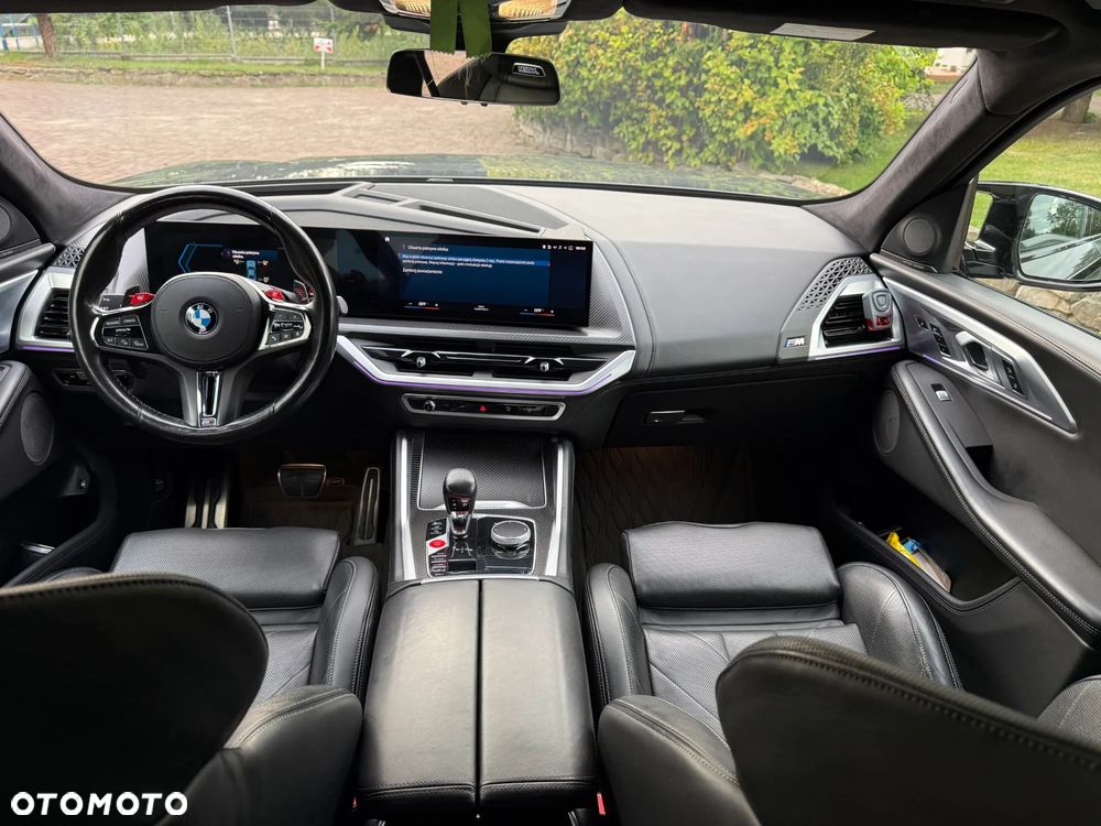 BMW XM - 4