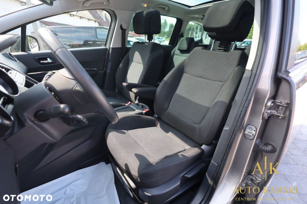 Peugeot 5008 - 40