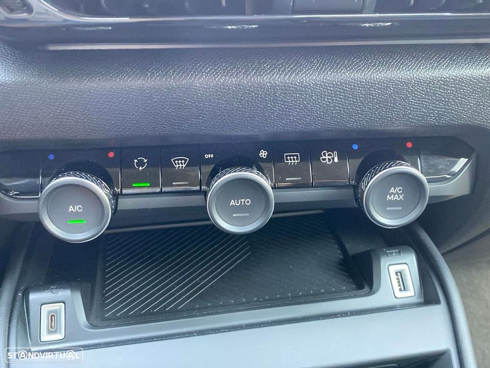 Citroën C4 1.2 PureTech Feel - 13