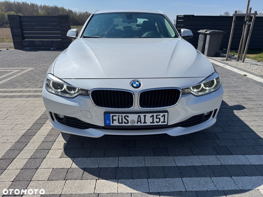 BMW Seria 3 318d DPF - 2