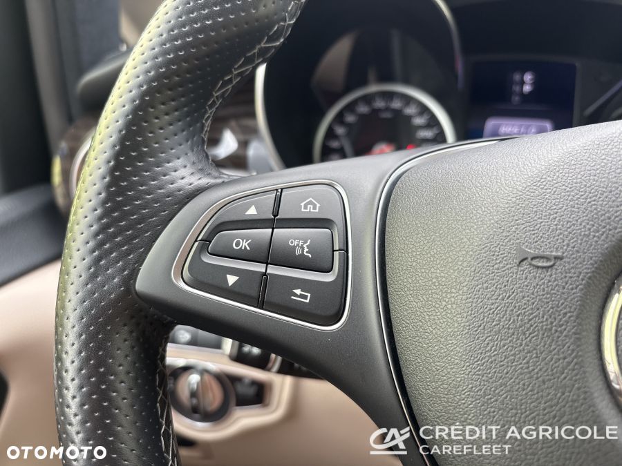 Mercedes-Benz Klasa V 300 d 4-Matic Exclusive 9G-Tronic (d³ugi) - 25