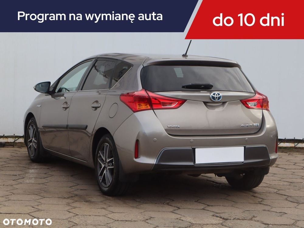 Toyota Auris 2015 photo 5