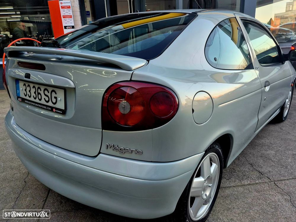 Renault Mégane Coupe - 18