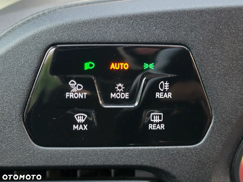 Volkswagen Caddy 2.0 TDI DSG - 28