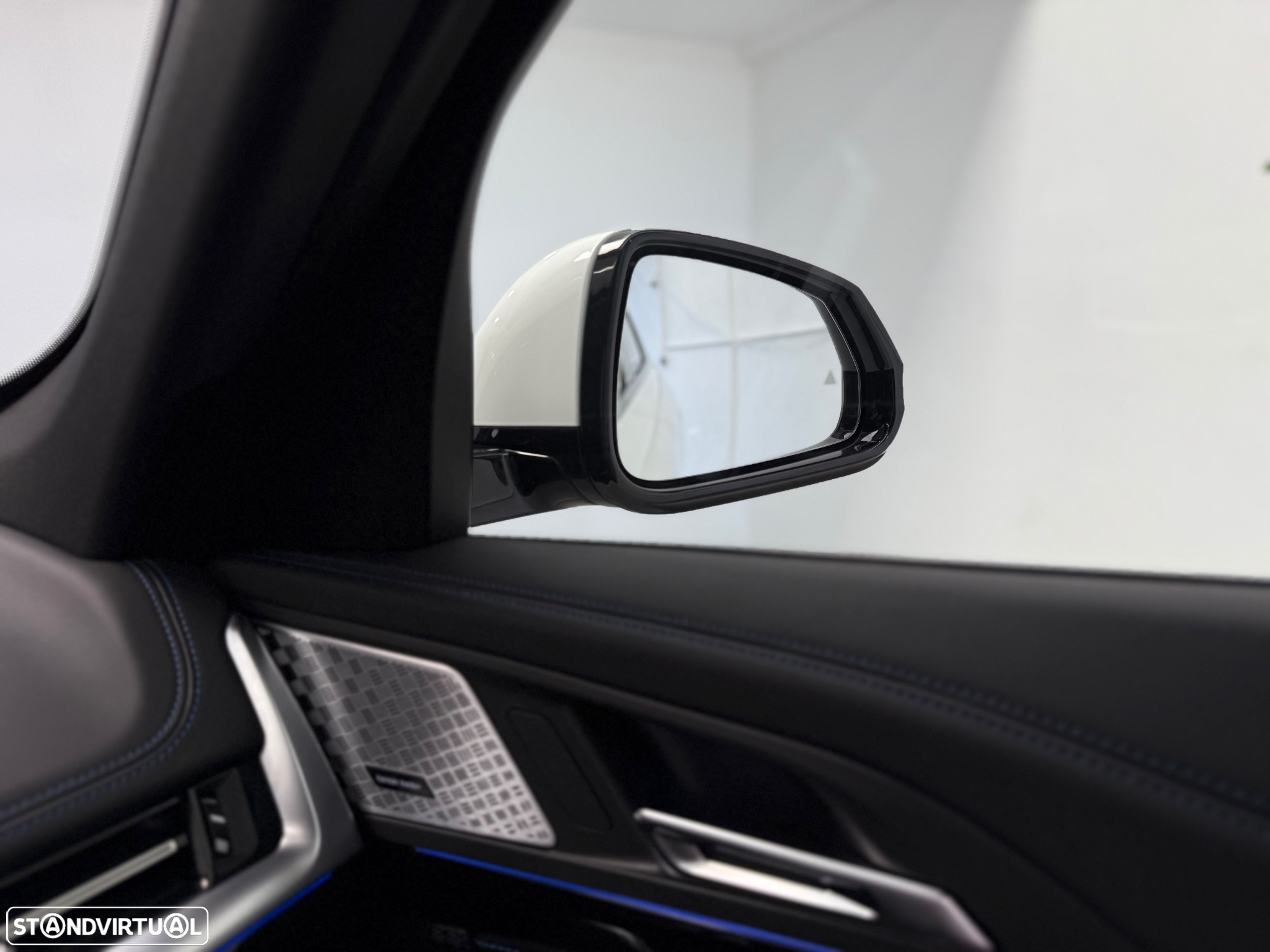 BMW iX1 xDrive30 Pack Desportivo M Pro - 28