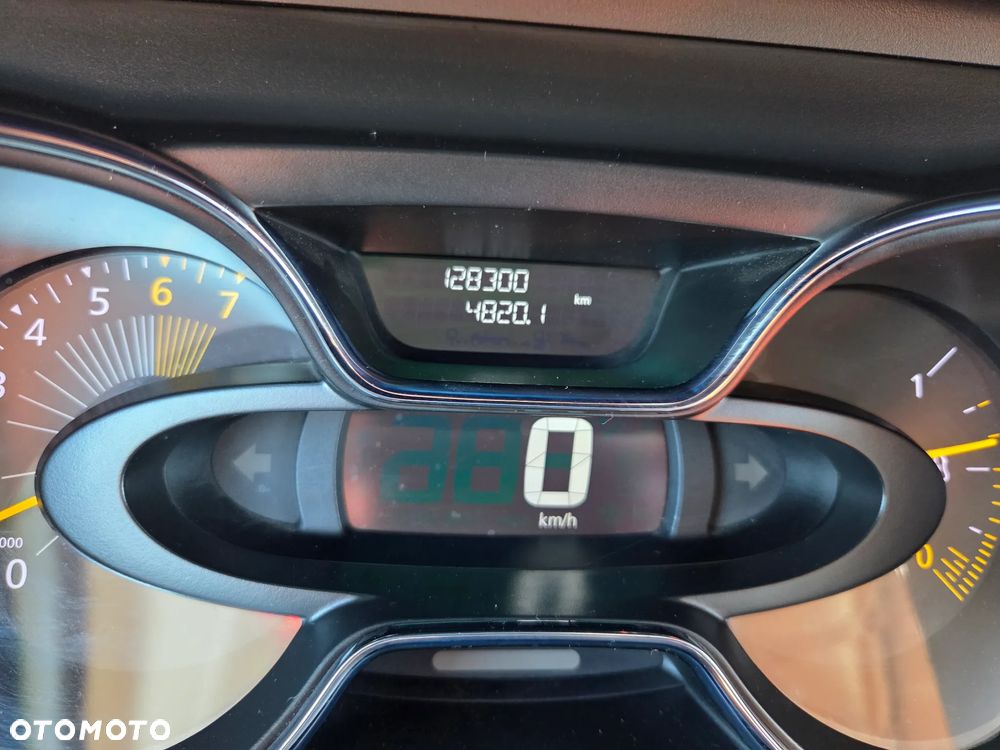 Renault Captur - 17