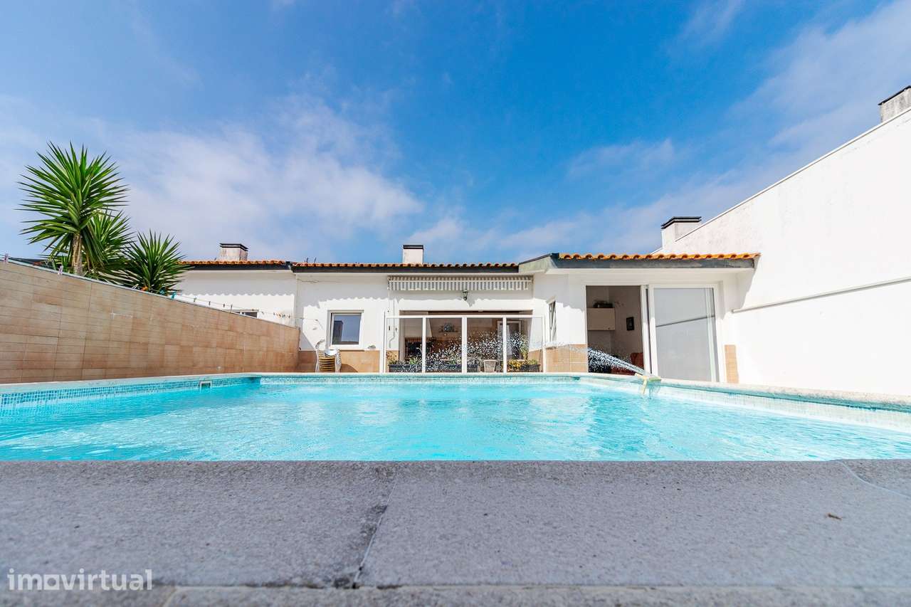 Moradia T4 com piscina na Gafanha da Nazaré
