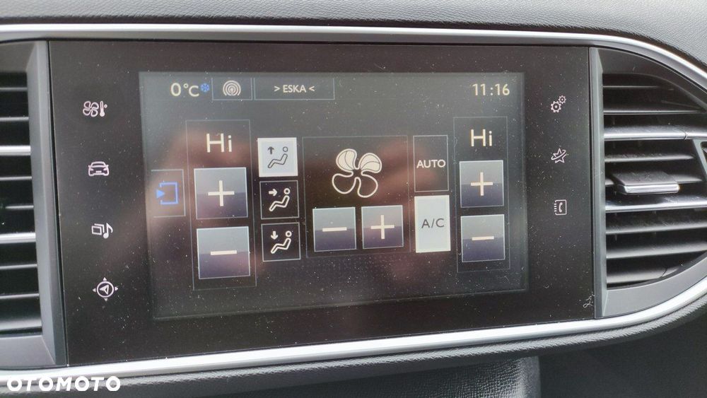 Peugeot 308 - 24