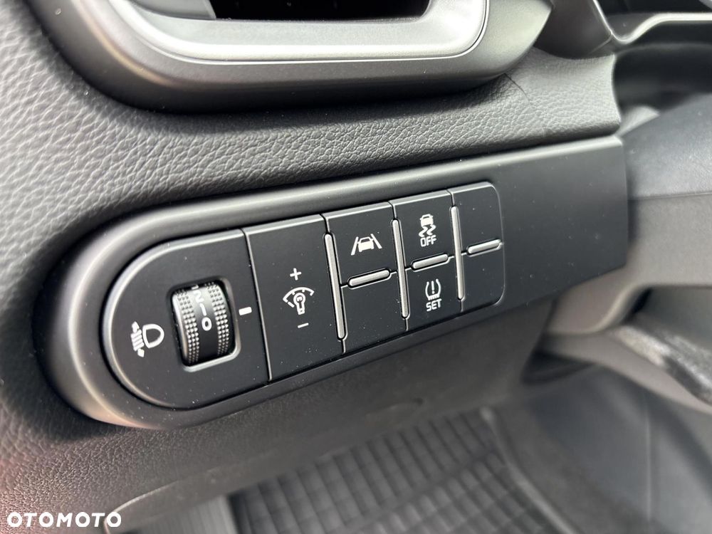 Kia Ceed 1.5 T-GDI M DCT - 22