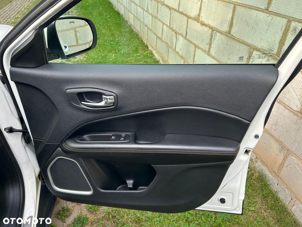 Jeep Compass 2.0 MultiJet Active Drive Automatik Limited - 2