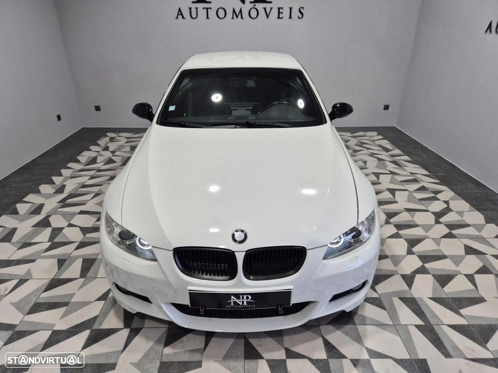 BMW 320 i Cabrio - 12