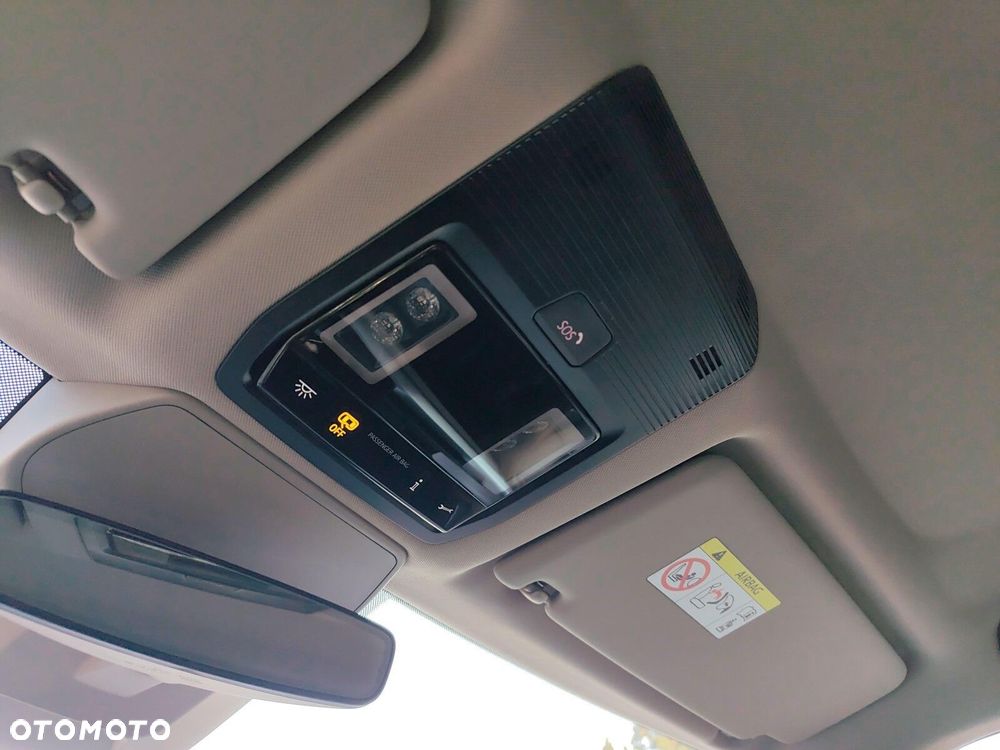 Volkswagen Multivan - 29