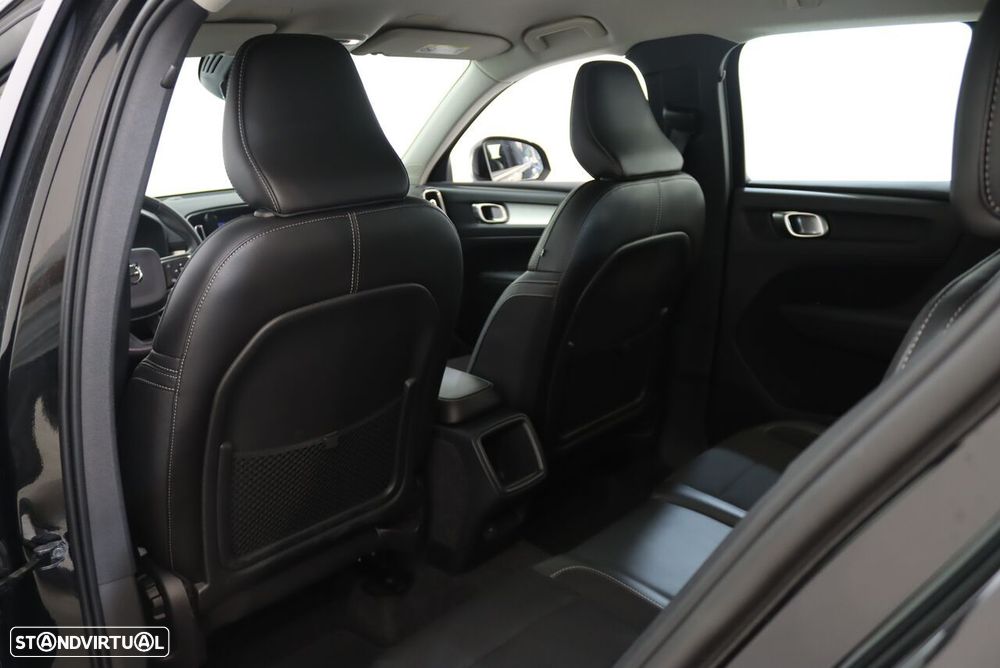 Volvo XC 40 2.0 D3 Momentum Geartronic - 7