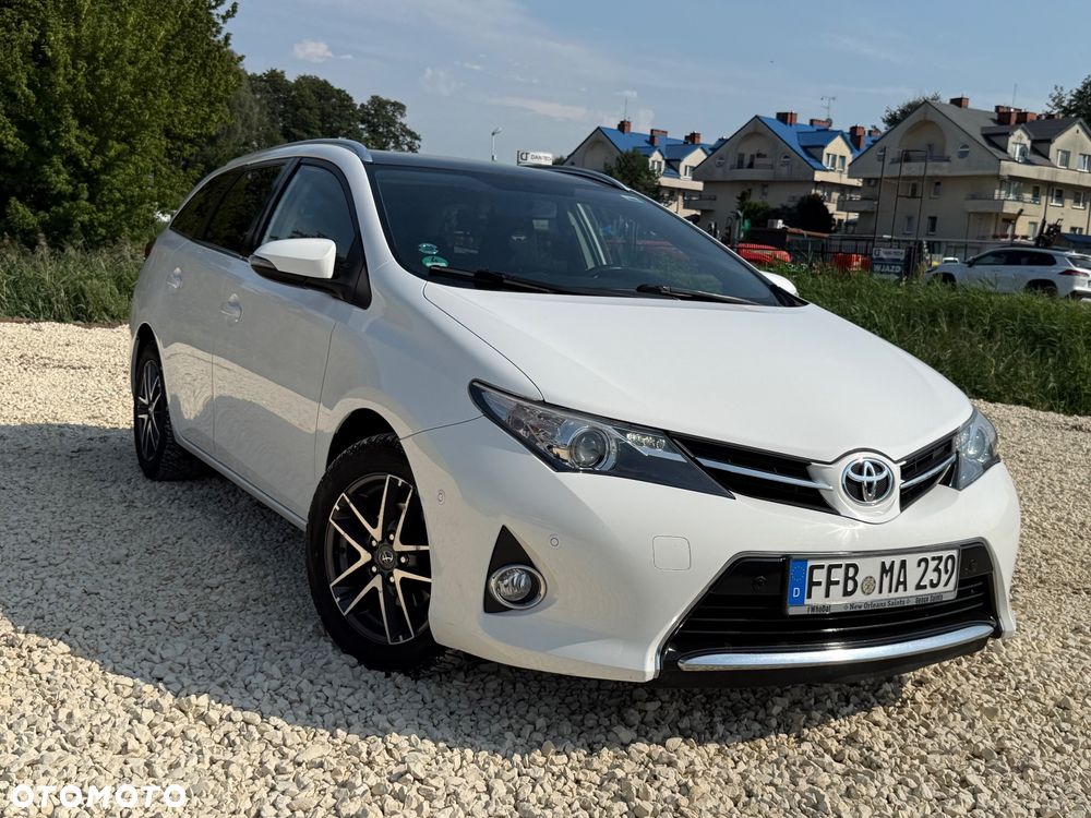 Toyota Auris 1.6 Premium - 3