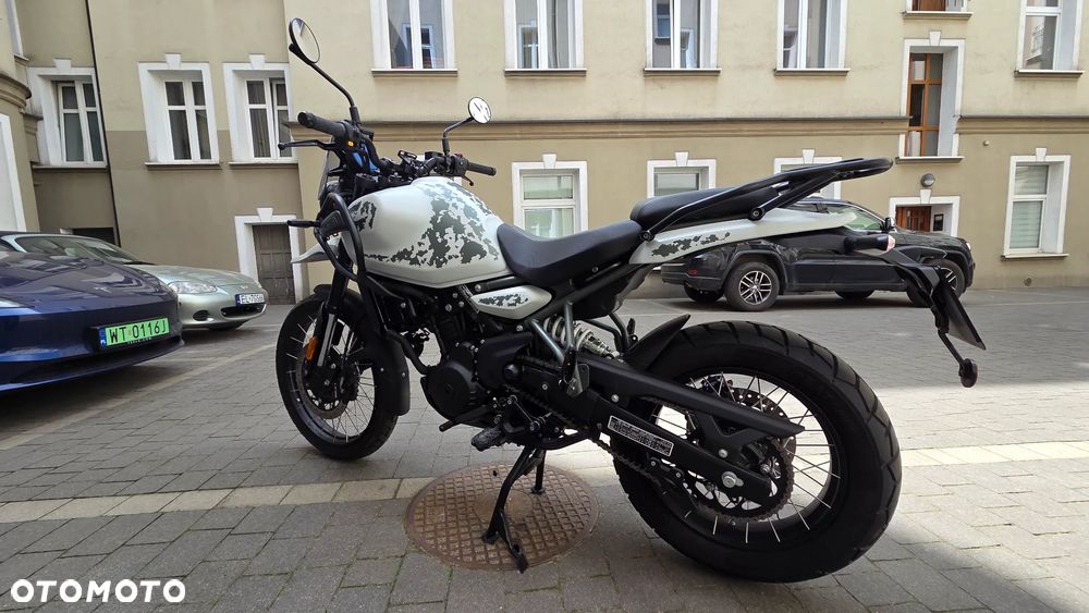 Royal Enfield Himalayan - 9