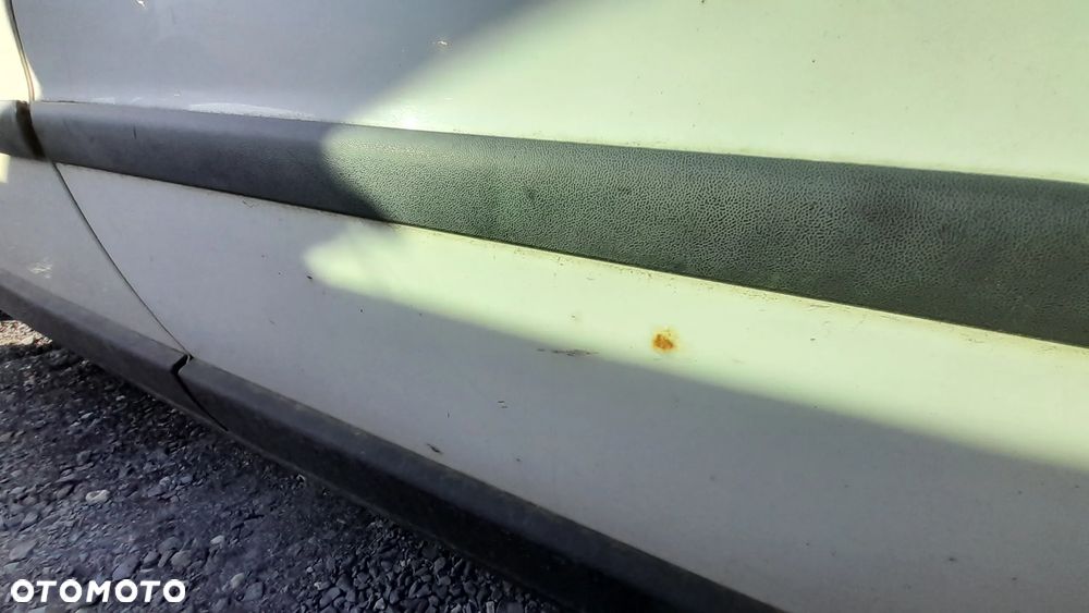 VW PASSAT B5 LIFT FL KOMBI DRZWI LEWY TYŁ TYLNE LEWE KOMPLETNE LB9A nr. 25/4 - 3