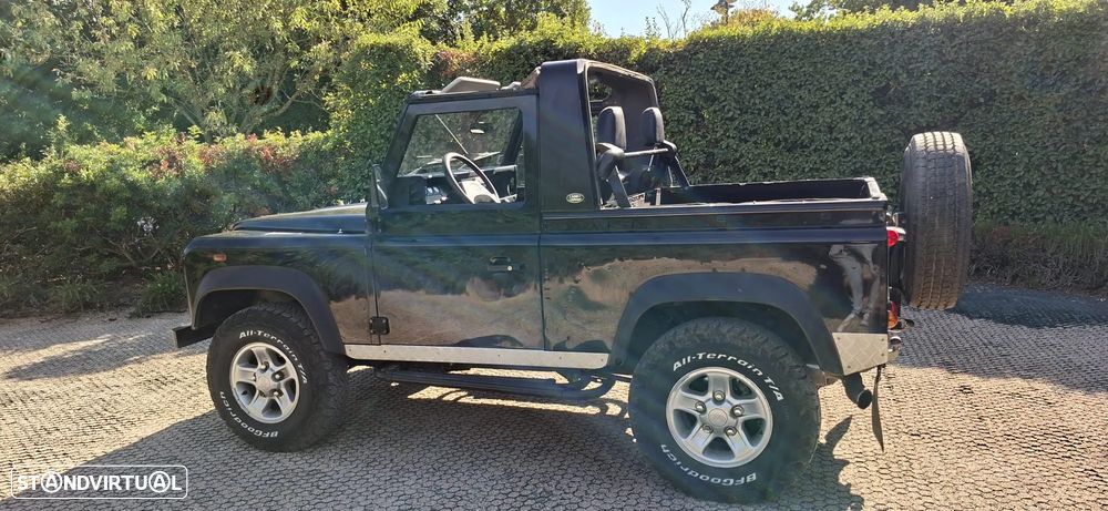 Land Rover Defender 90 2.5 Td5 E - 4