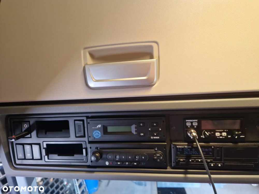 Renault RANGE T - 10
