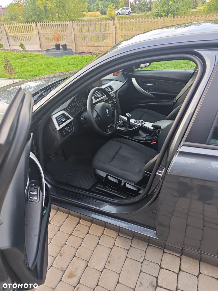 BMW Seria 3 318d Advantage - 7
