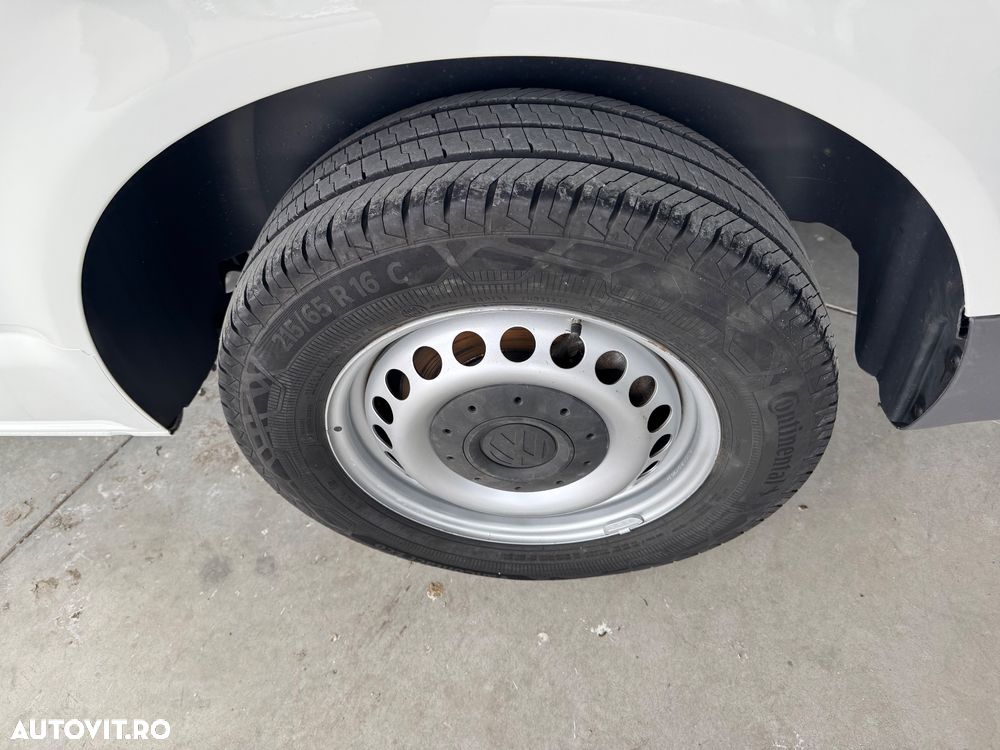 Volkswagen Transporter - 32