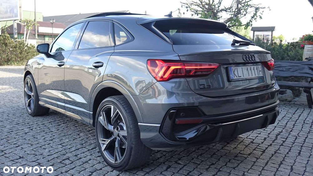 Audi Q3 Sportback - 13