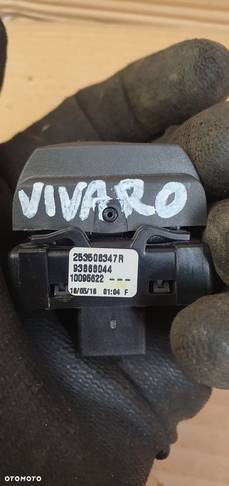 Przełącznik włącznik grzania szyby Opel Vivaro B 253508347R - 4