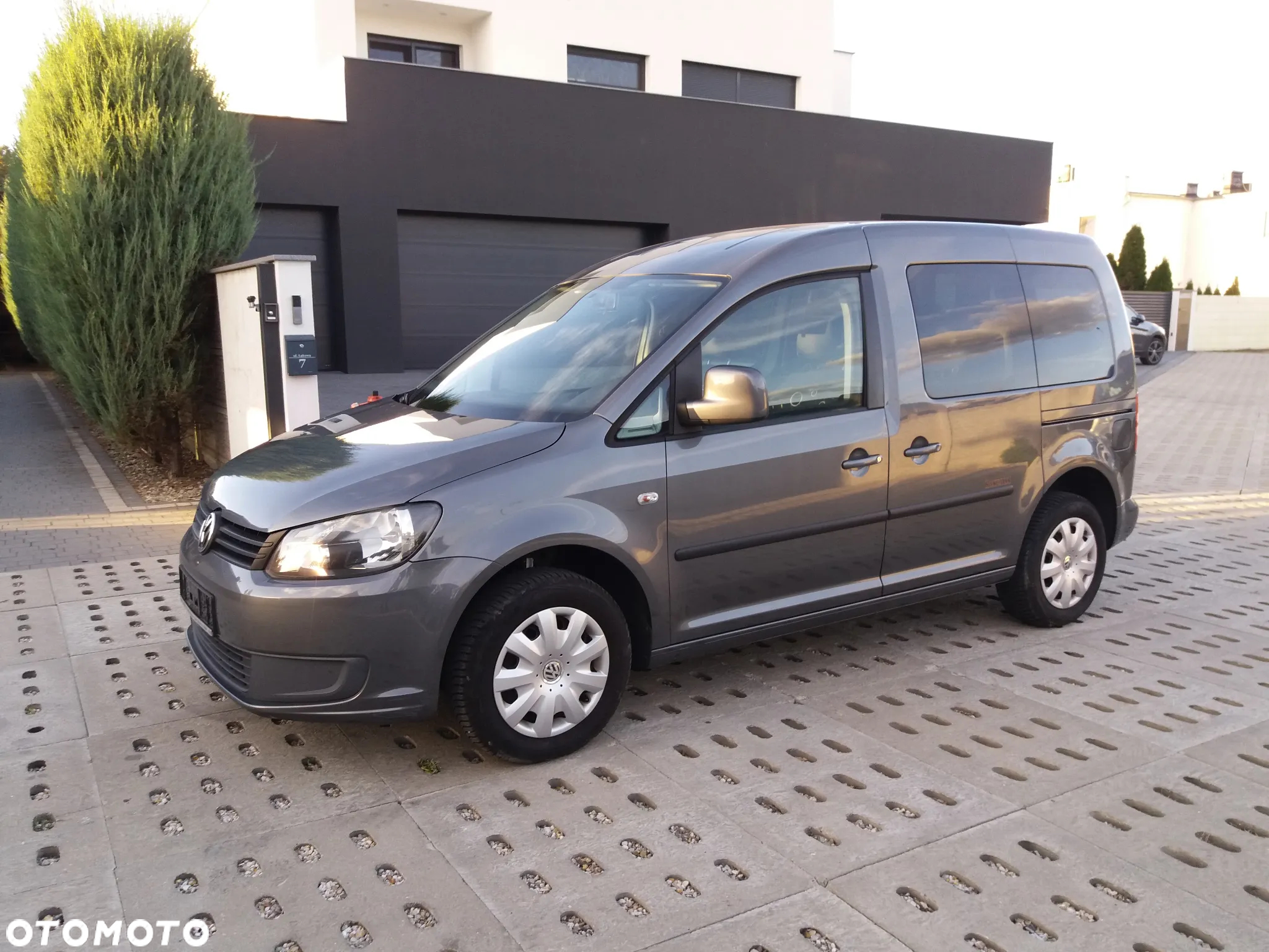 Volkswagen Caddy 2.0 EcoFuel Familie (5-Si.) - 2