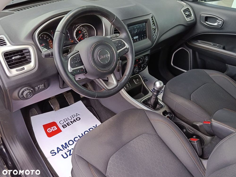 Jeep Compass - 11