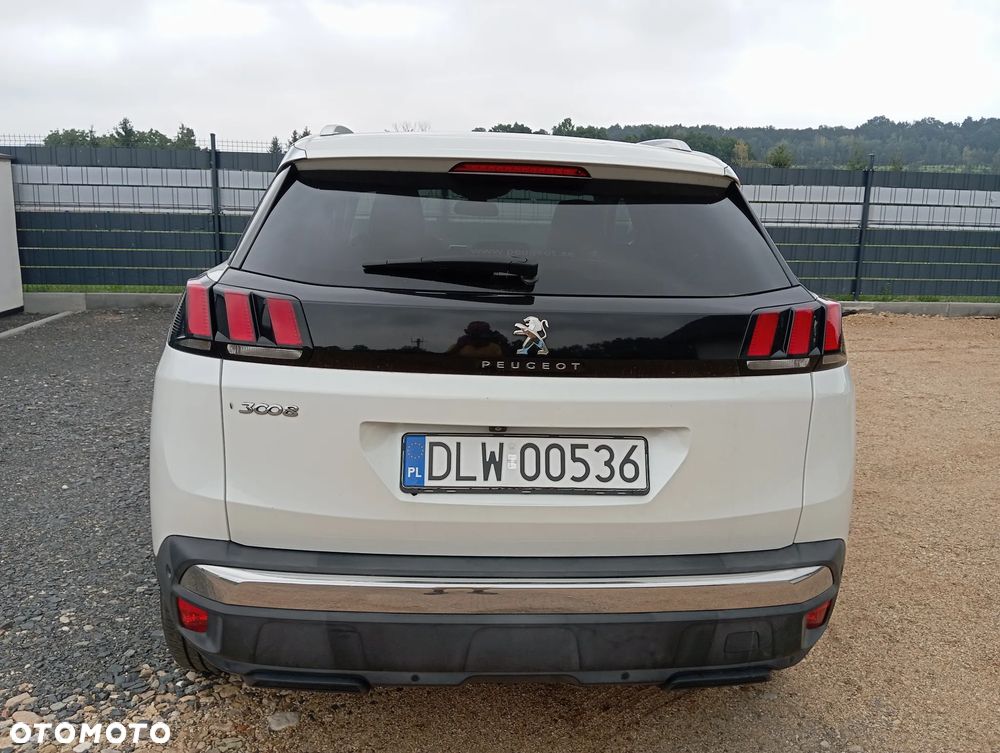 Peugeot 3008 BlueHDi 130 Stop & Start EAT8 Allure - 4