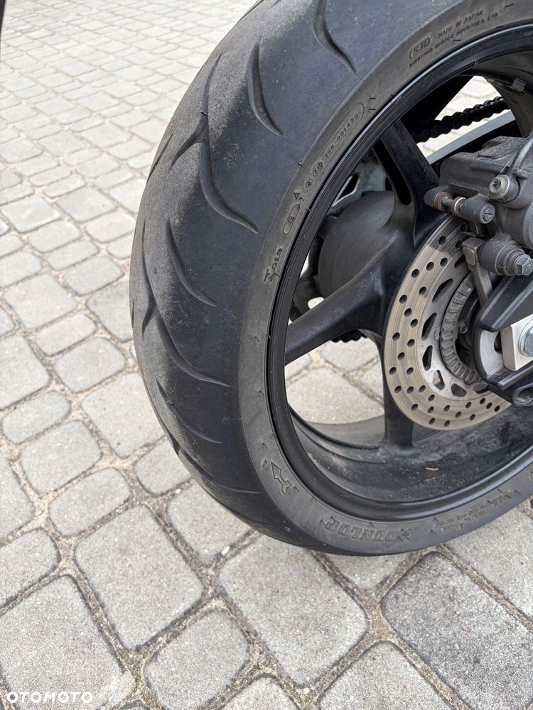 Yamaha FZ - 8